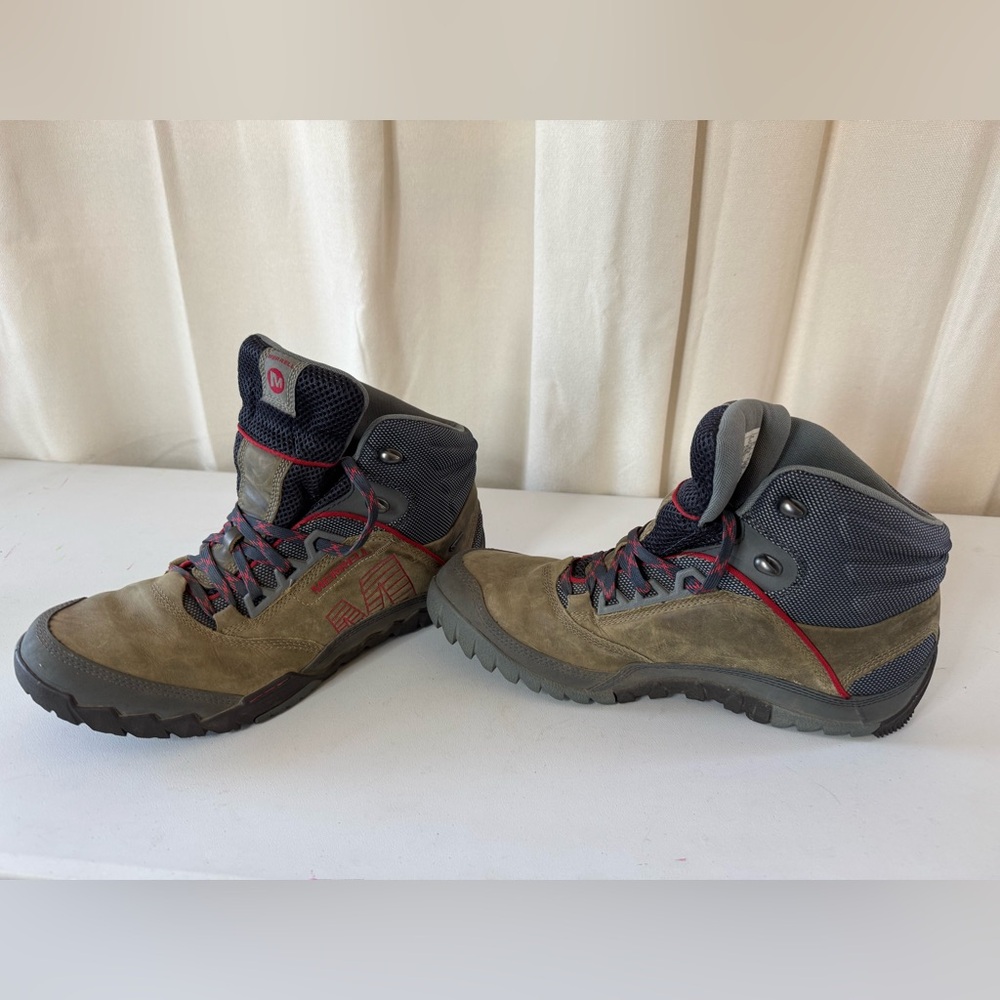 Merrell Light Beige Performance Boots - image 2